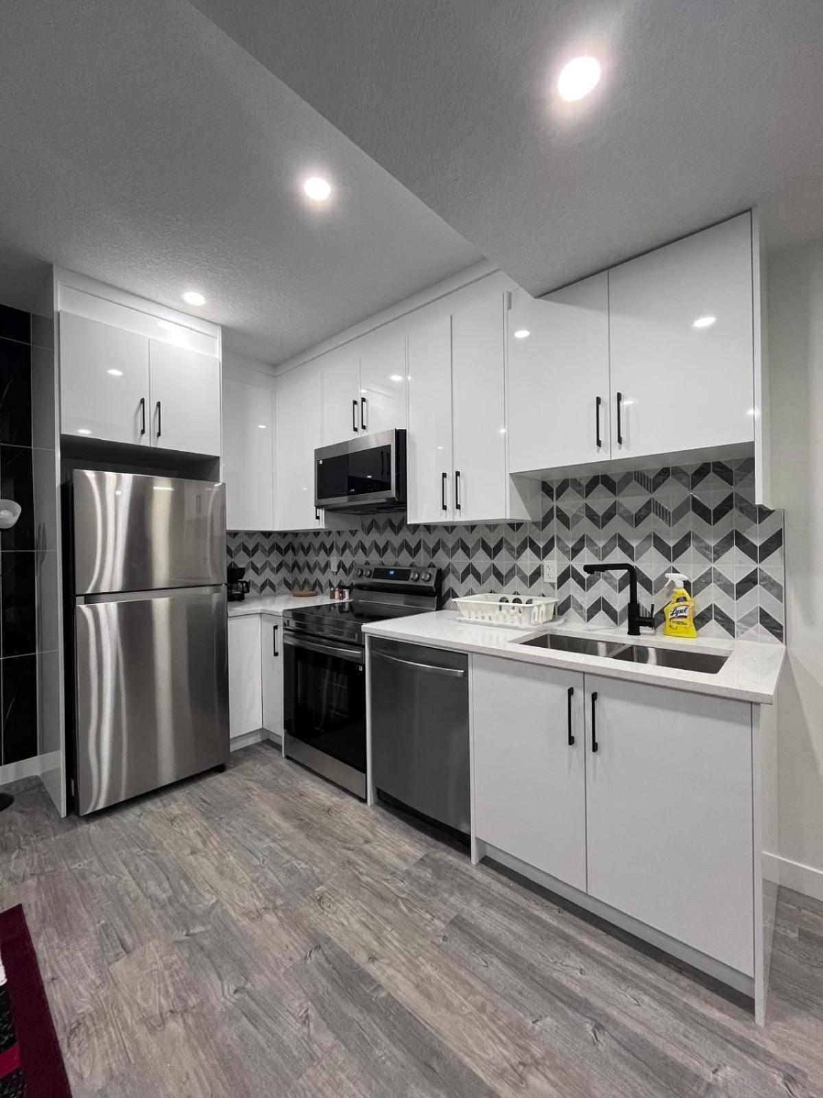 Haven Lodge, 2br Brand New Basement * Calgary